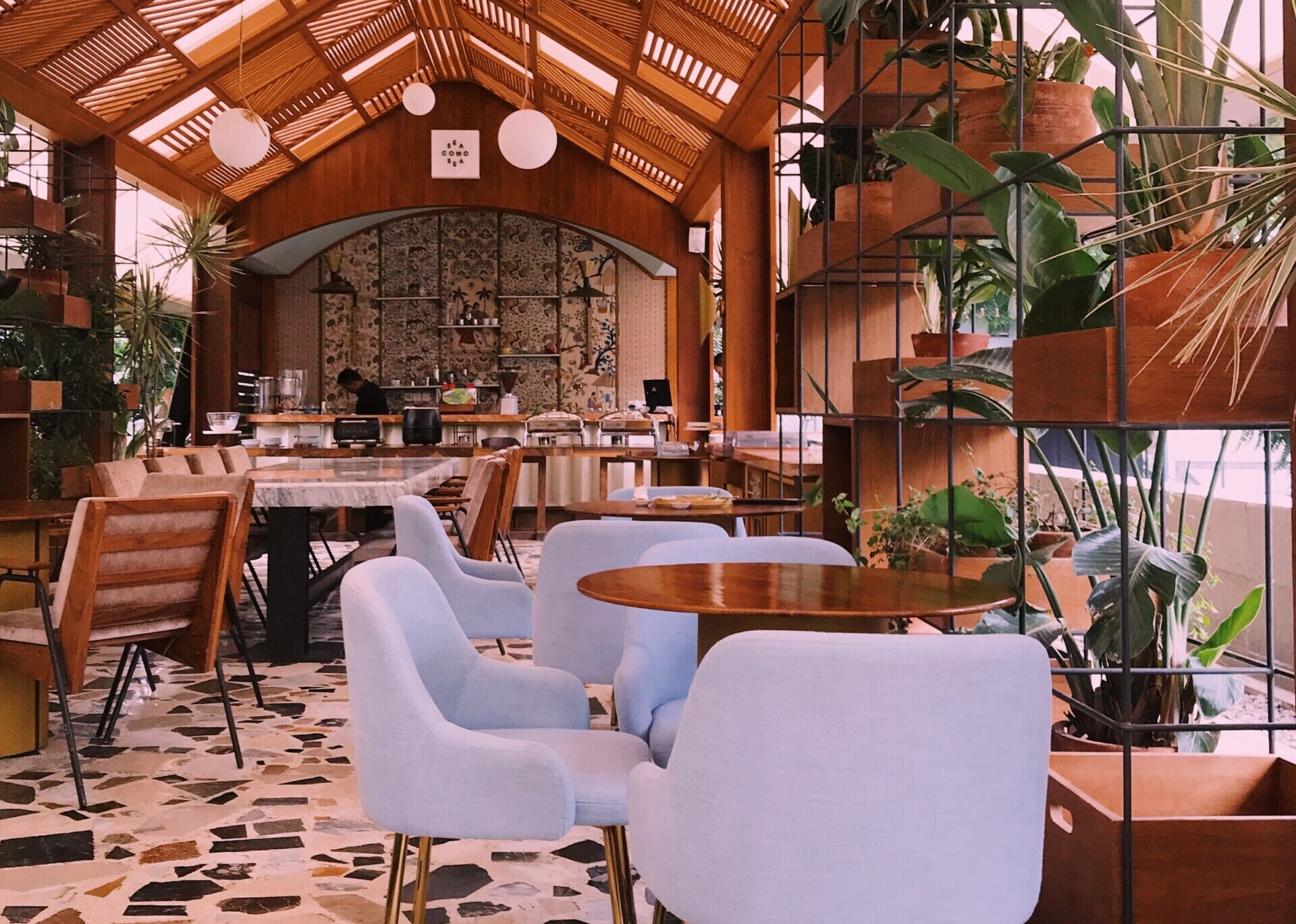 Kształtowanie wizerunku marki i branding restauracji